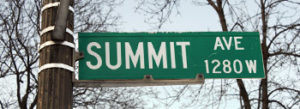 Summit Ave Sign