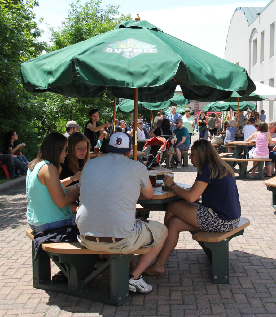 Summit Ratskeller Summit Brewing Company