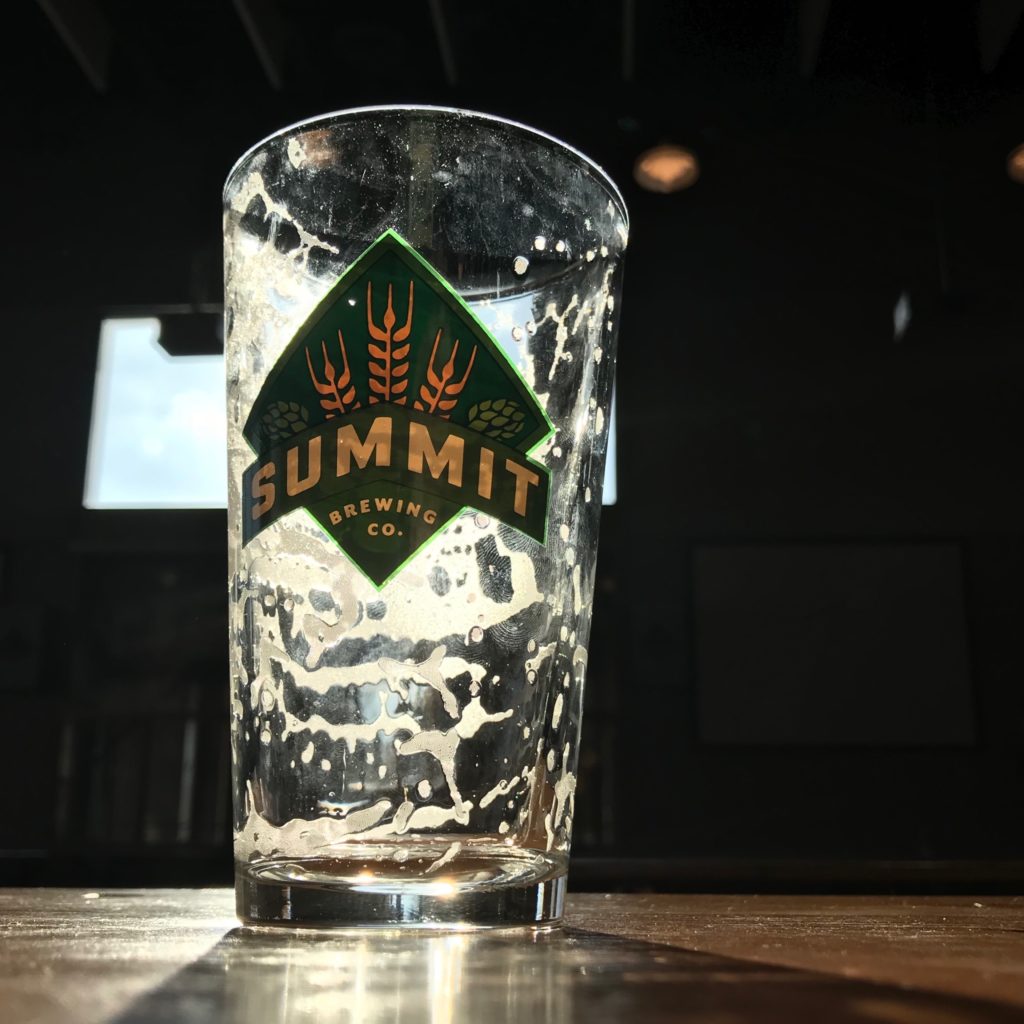 Empty Summit pint glass in the Summit Ratkskeller